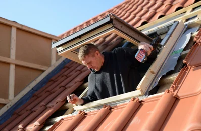 Pose de fenêtres de toit Velux au Montet